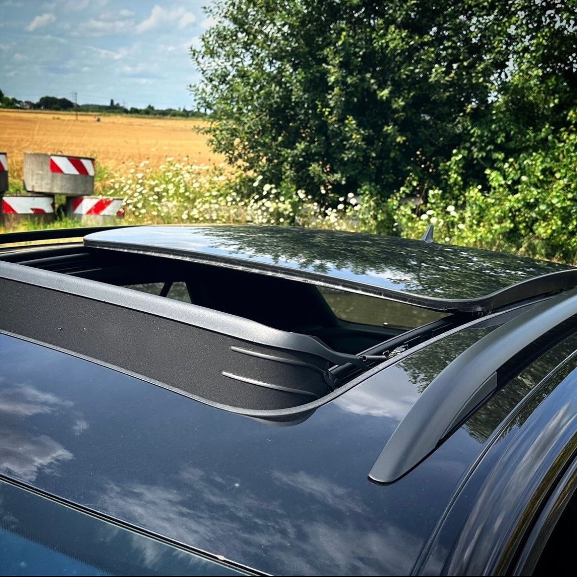 VW T-Roc R Schwarz