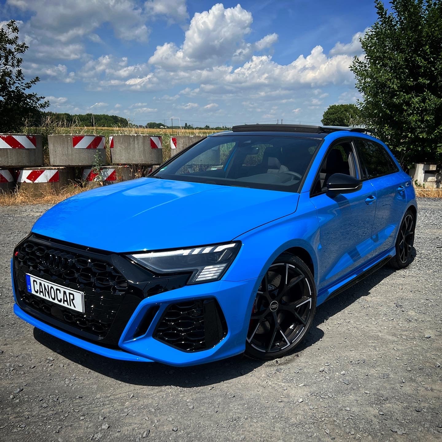 Audi RS3 Sportback Blau