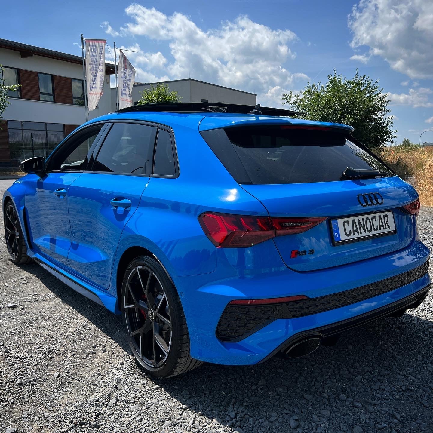 Audi RS3 Sportback Blau